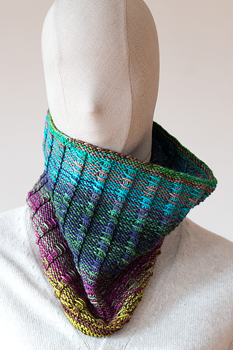Urth Yarns Urth PDF Patterns - Railway Cowl - PDF Download - Extra Image
