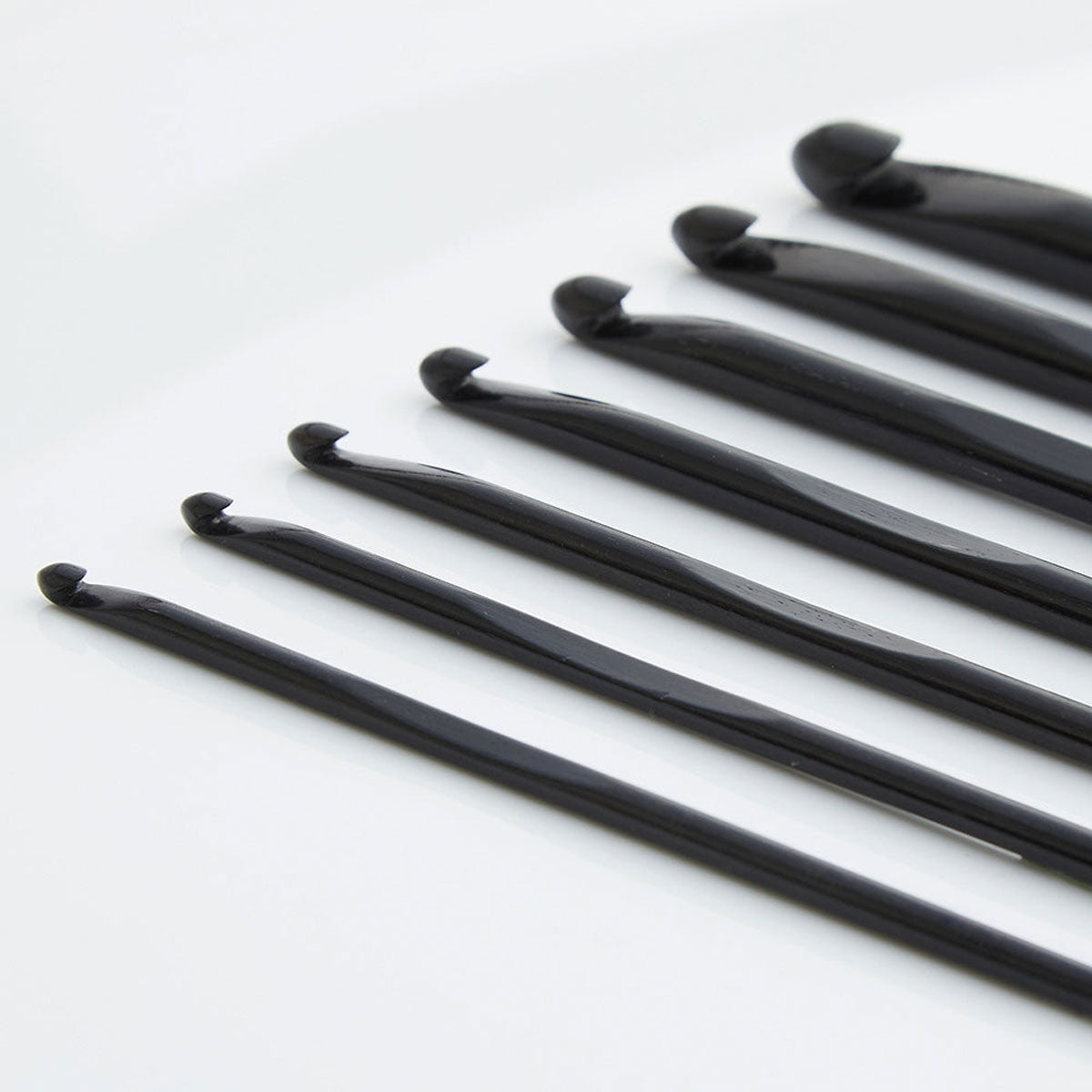 Lantern Moon Single Ended Crochet Hooks - I (5.5mm) - Extra Image