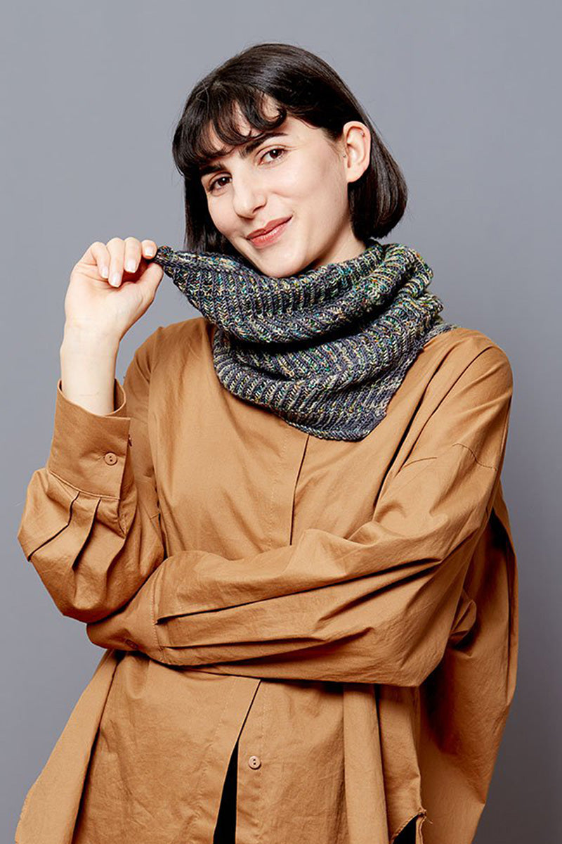 Gusto Wool Carmen Patterns - Moire Cowl - PDF Download - Extra Image
