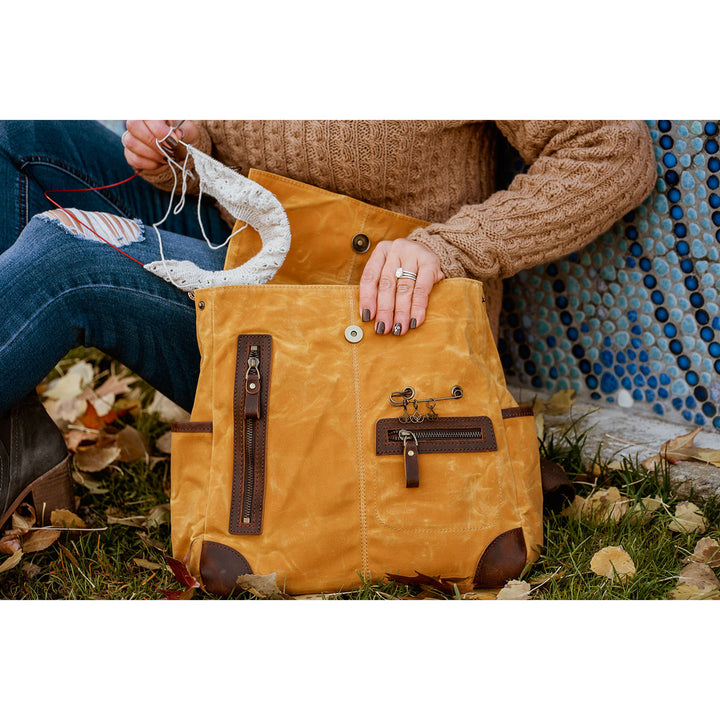 della Q Maker's Midi Backpack - Olive - Extra Image