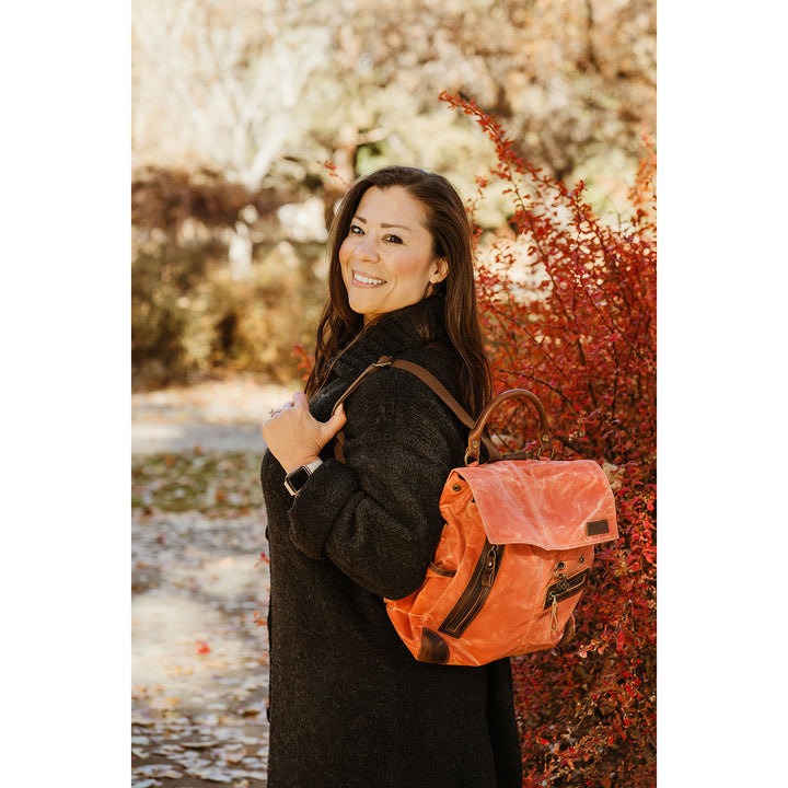 della Q Maker's Midi Backpack - Orange - Extra Image