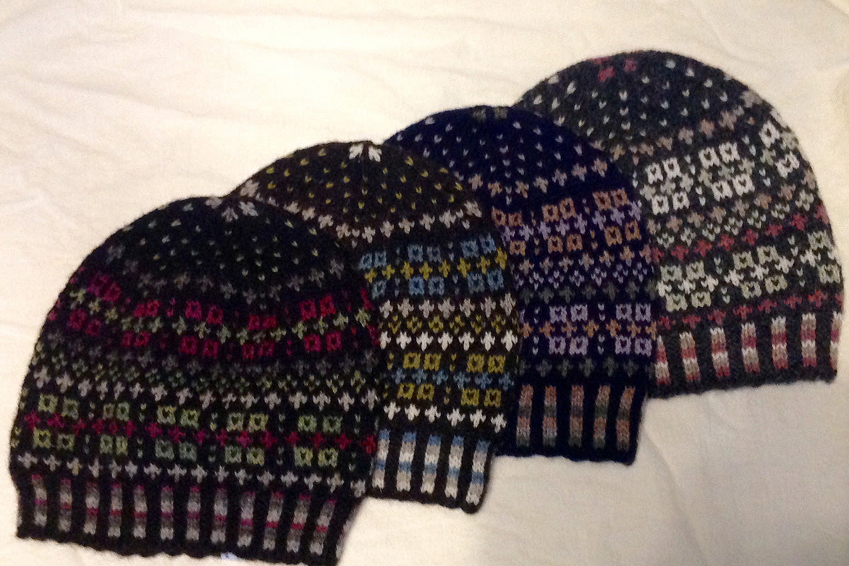 Jamieson's of Shetland Merrie Dancers Toorie Kit - Extra Image
