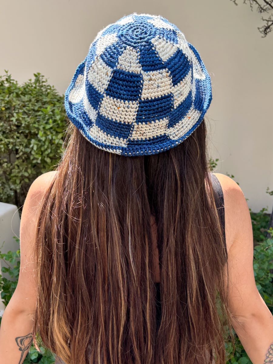 Aiyana's Madelinetosh Oh Snap Bucket Hat - Main Image 2
