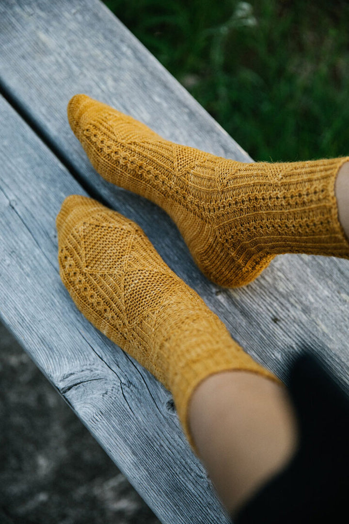 Laine Magazine - 52 Weeks of Socks - Extra Image
