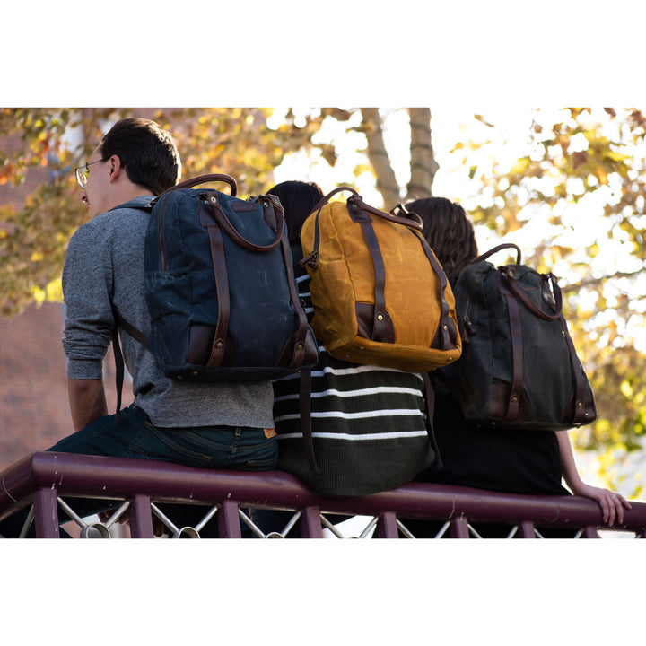 della Q Maker's Canvas Backpack - Red - Extra Image