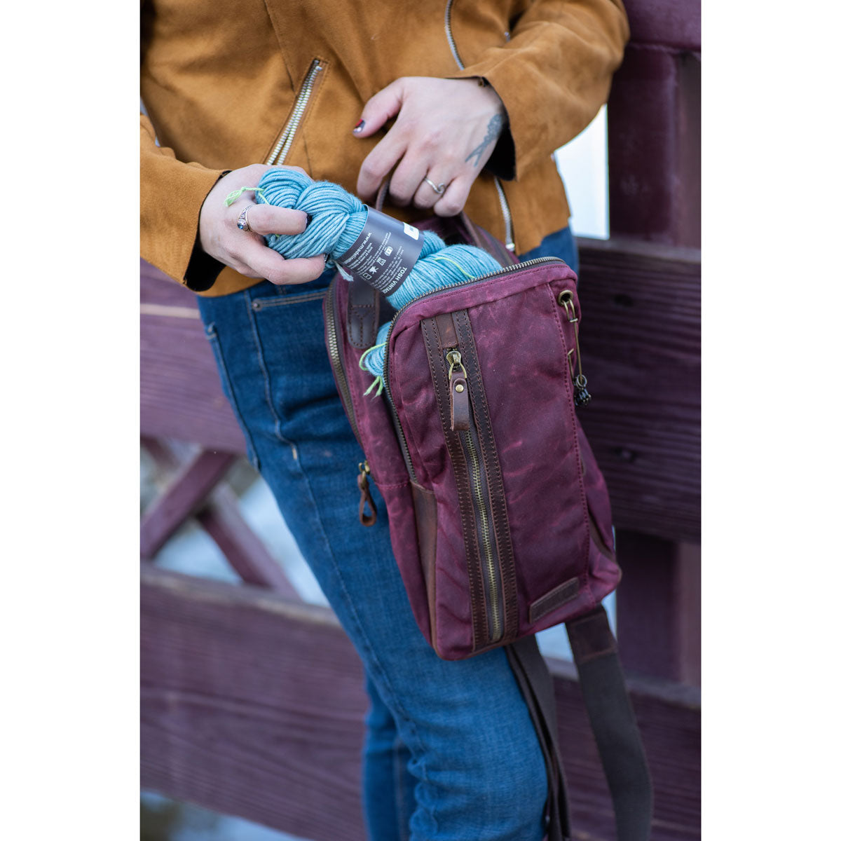 della Q Maker's Mini Messenger - Mustard - Extra Image