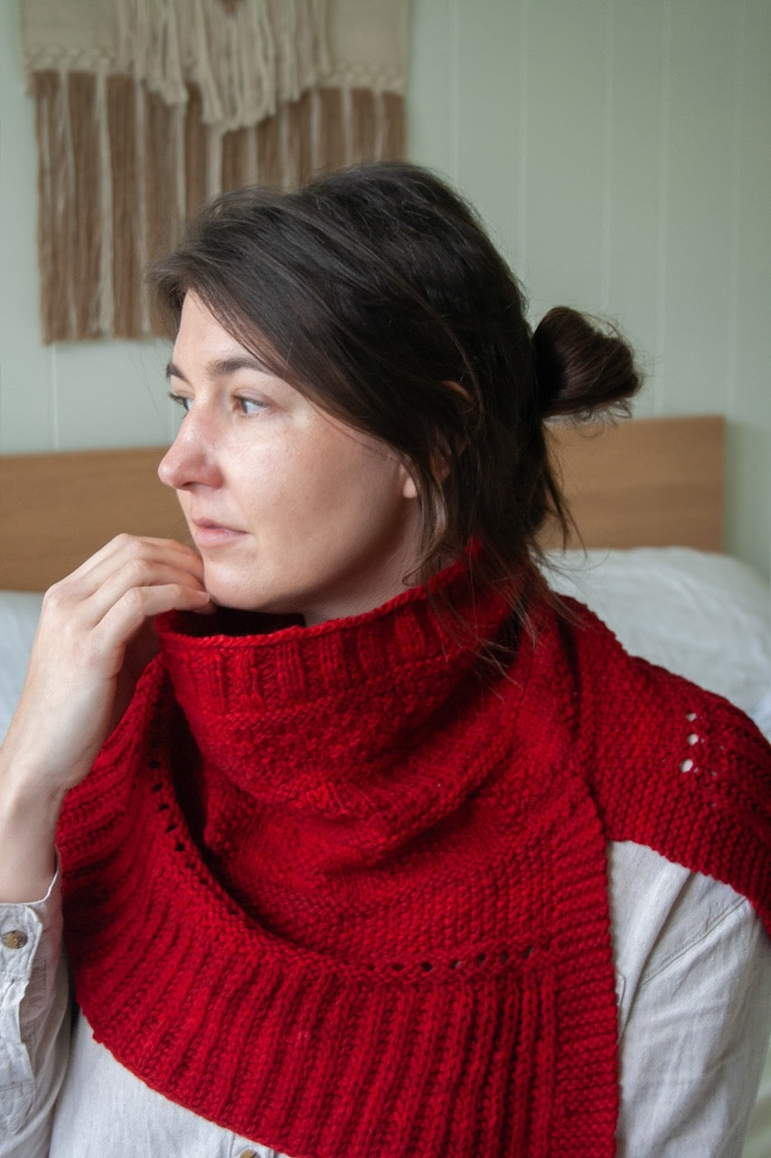 Modern Daily Knitting x Madelinetosh Atlas Kits - Pecan Valley Cowl
