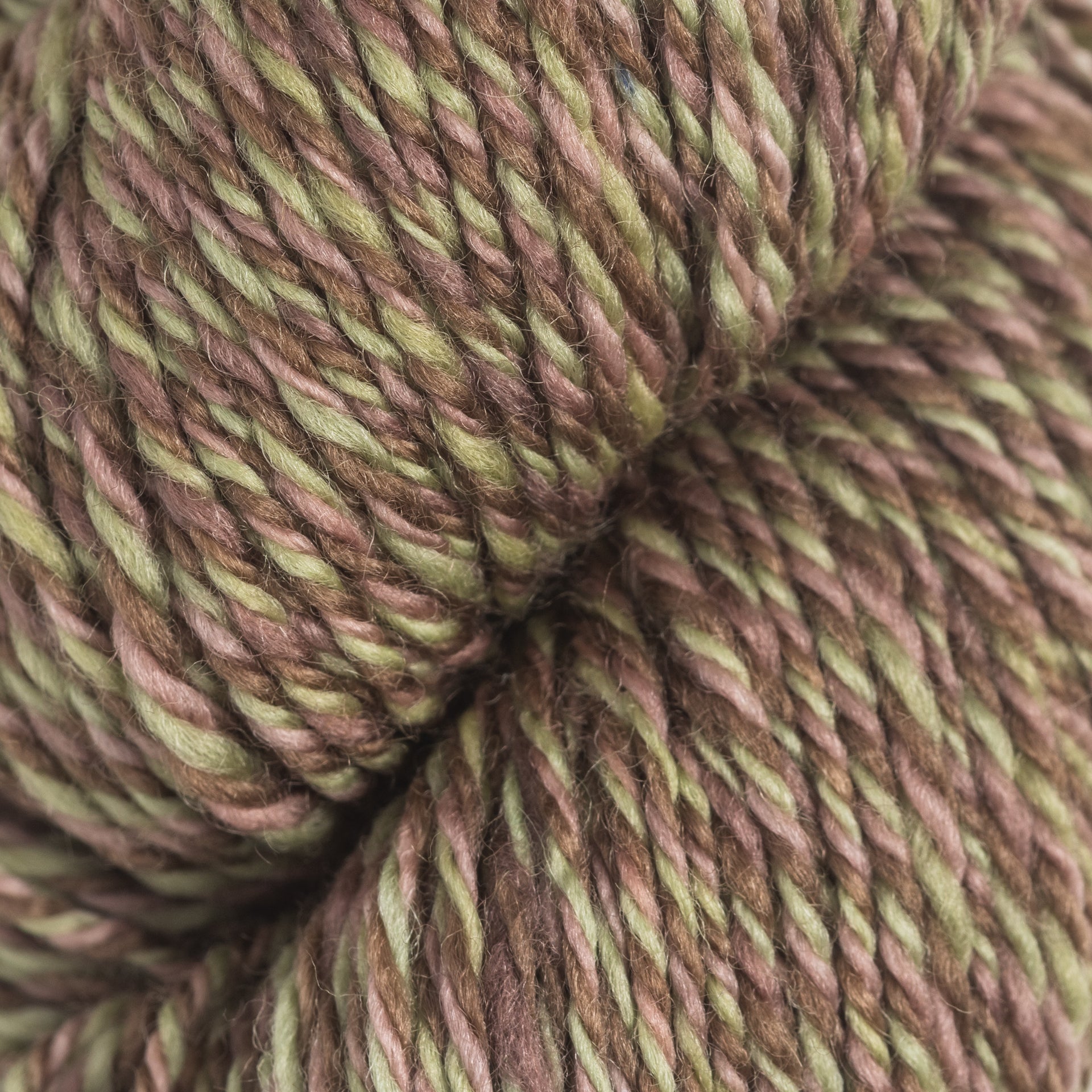 Urth Yarns Spiral Grain Yarn - Raisin
